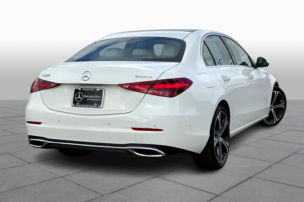 2023 Mercedes-Benz C 300 - Image 11