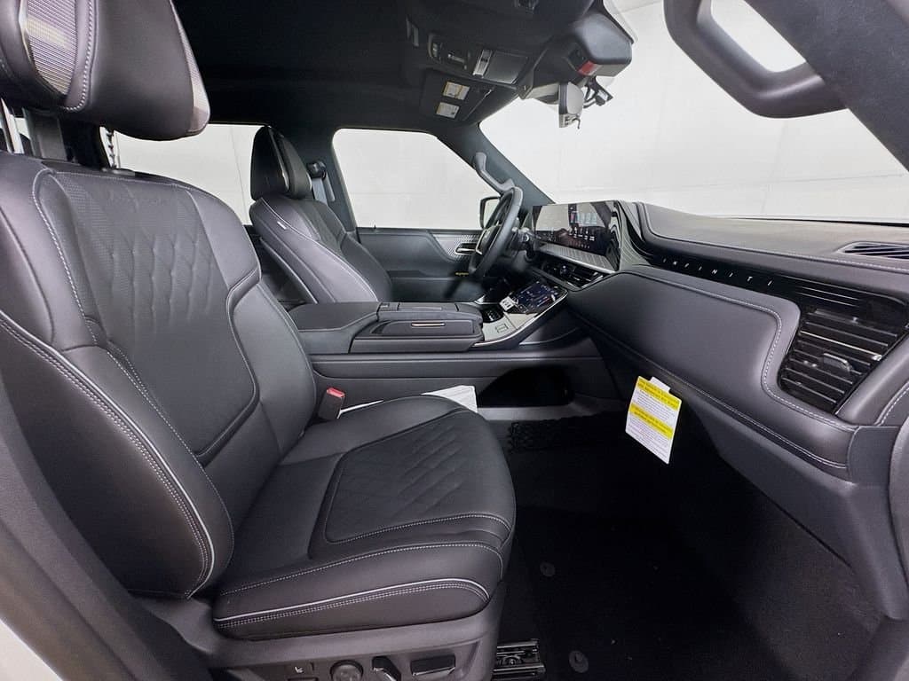 2026 INFINITI QX80 - Image 37