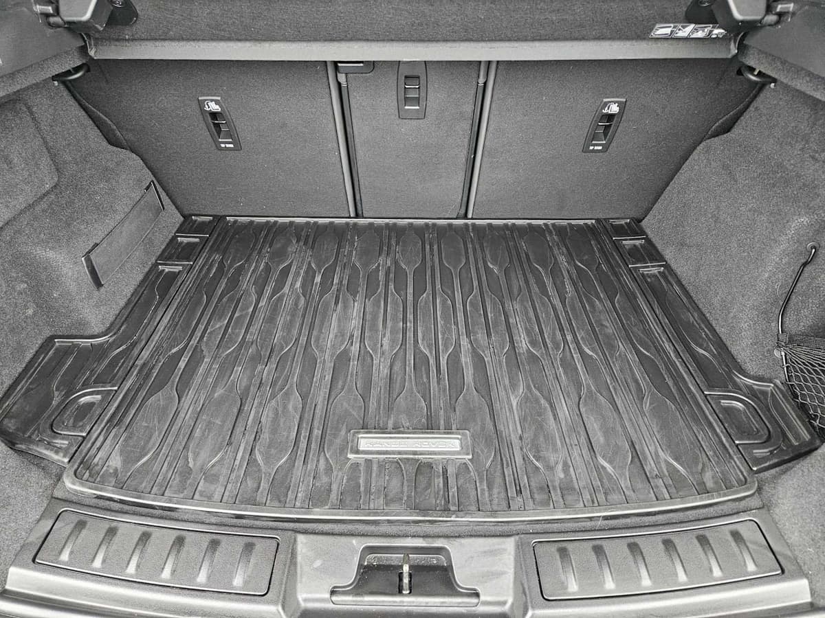 2026 Land Rover Range Rover Evoque - Image 30