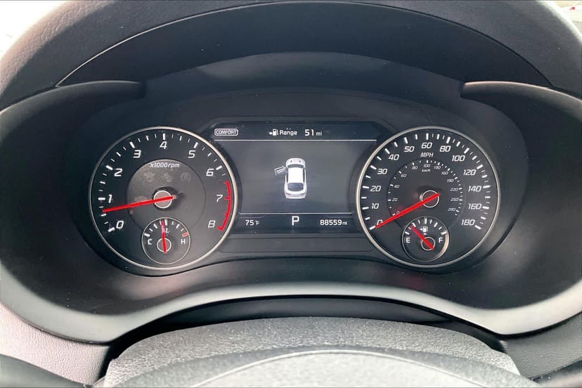 2019 Kia Stinger - Image 26