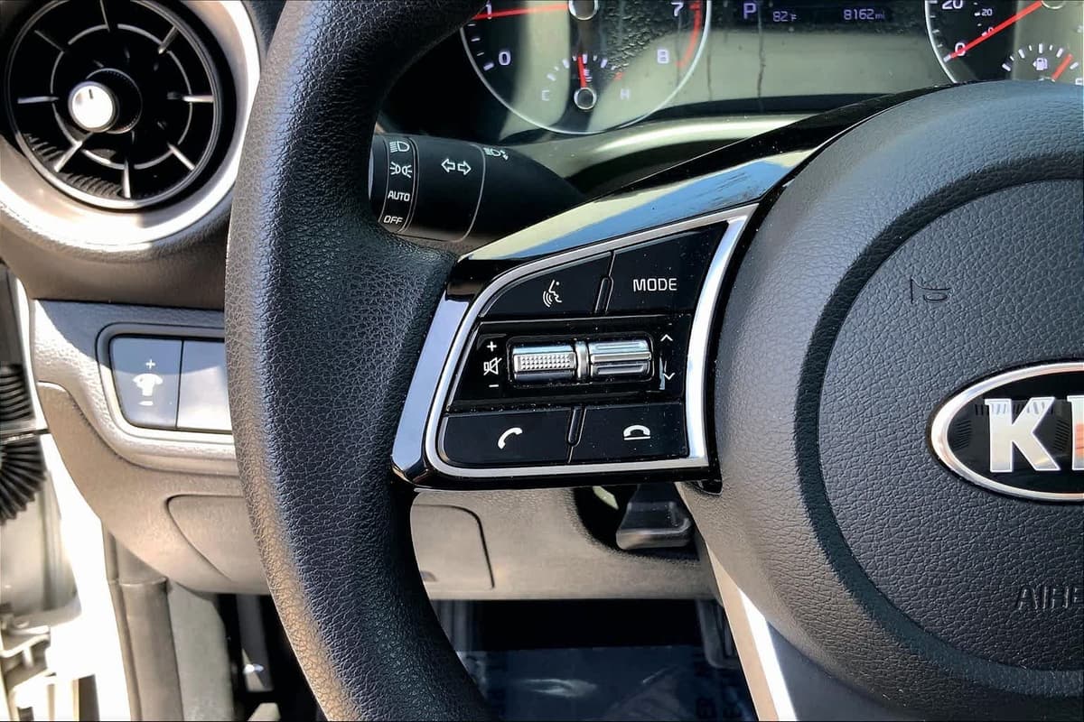 2020 Kia Forte - Image 23