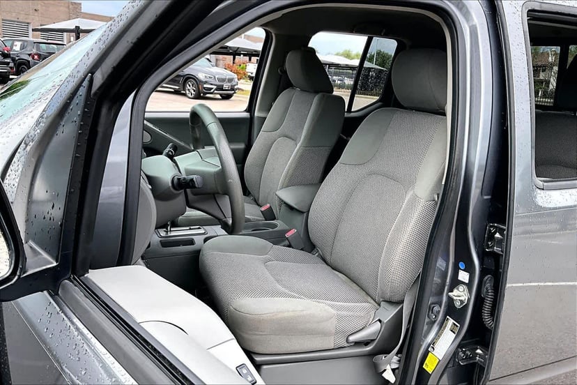 2019 Nissan Frontier - Image 8