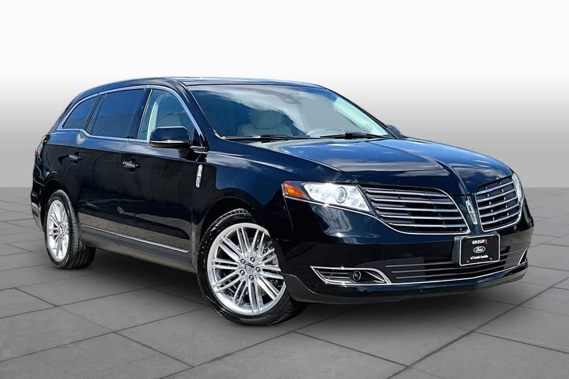 2018 Lincoln MKT - Image 1