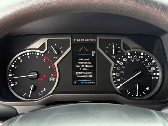 2022 Toyota Tundra - Image 18
