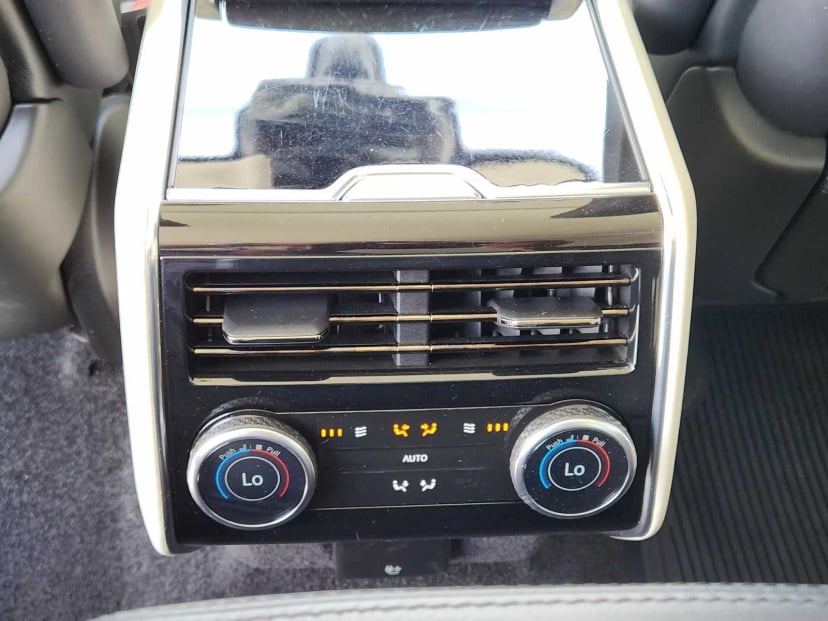 2023 Land Rover Range Rover - Image 28