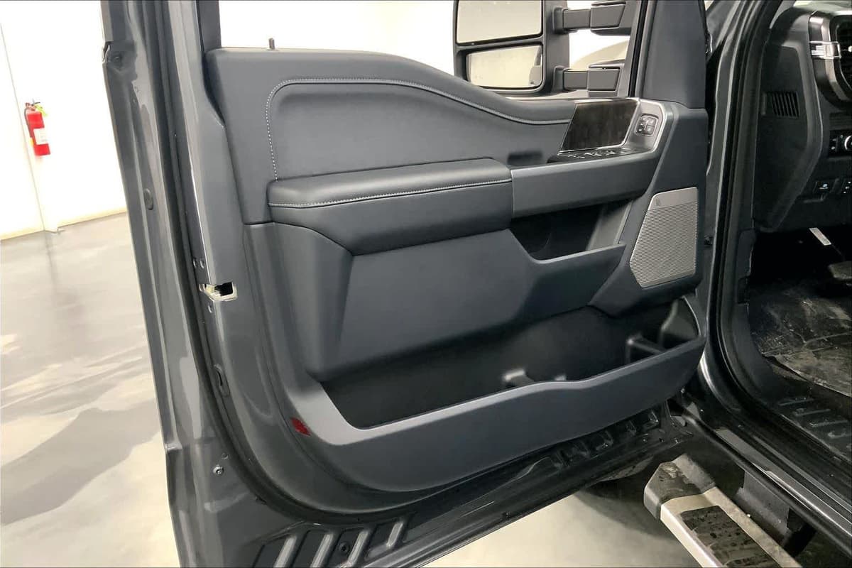 2026 Ford Super Duty - Image 10