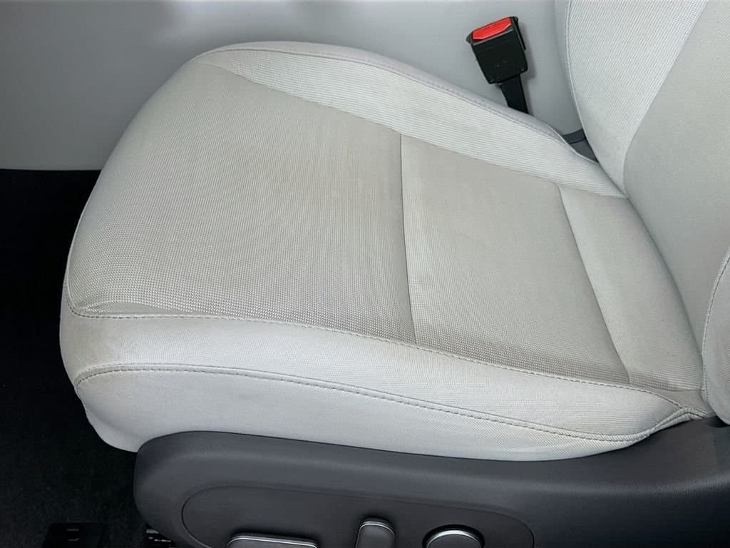 2024 HYUNDAI Kona - Image 20