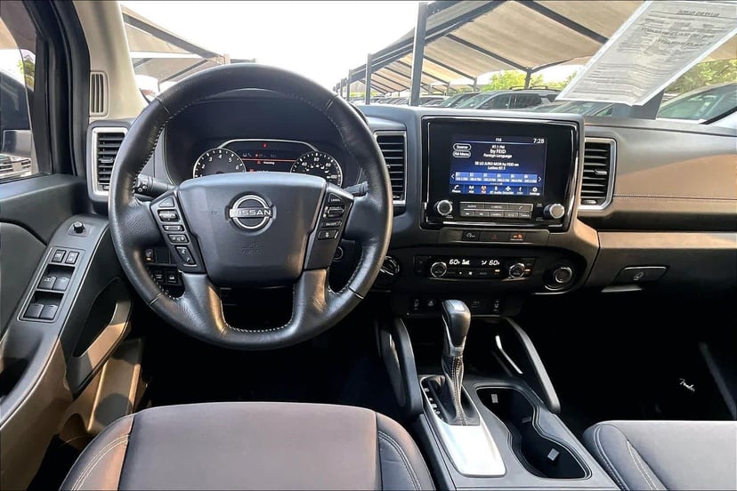 2023 Nissan Frontier - Image 6