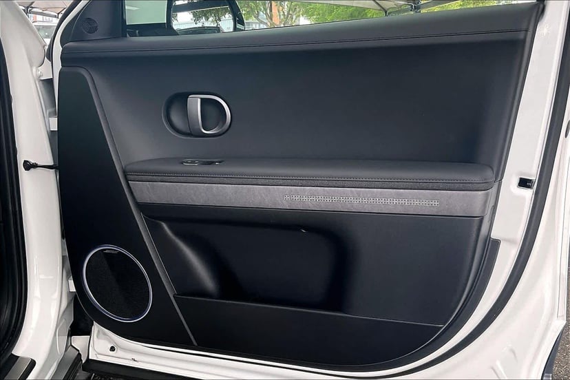 2025 Hyundai IONIQ 5 - Image 22