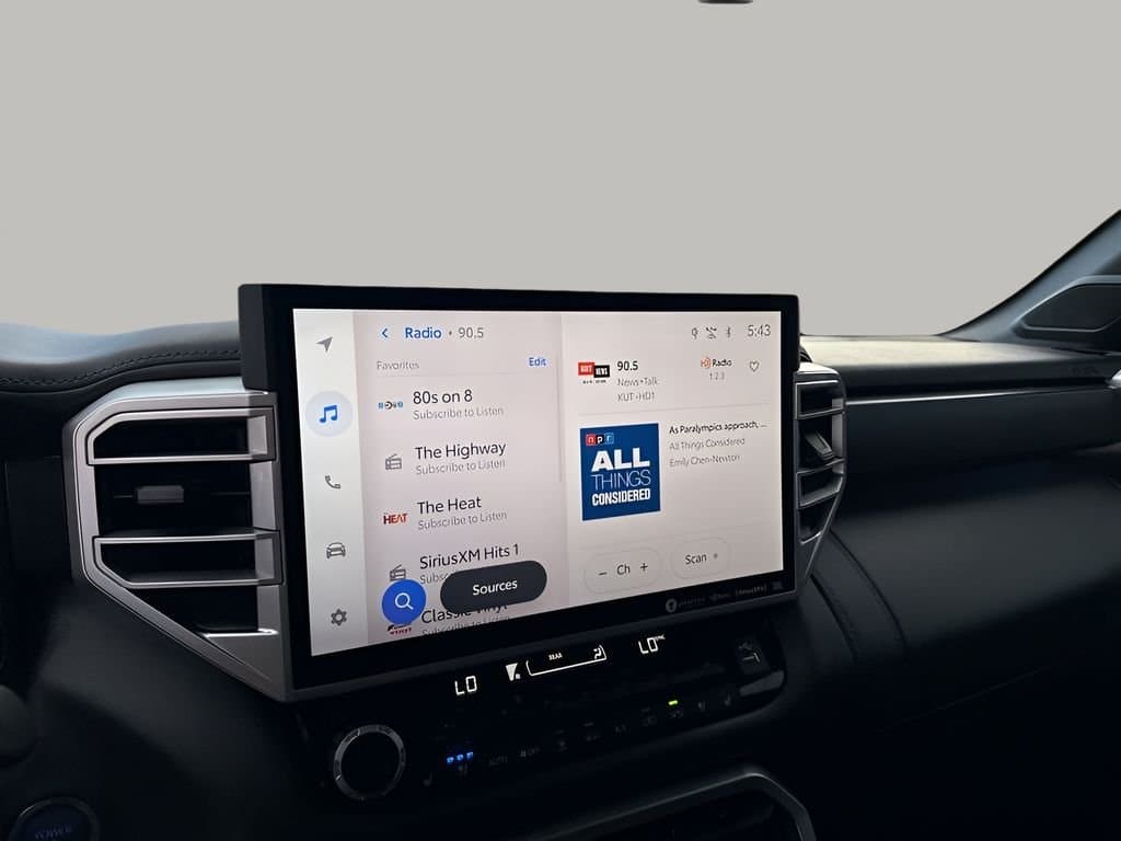 2024 Toyota Sequoia - Image 35