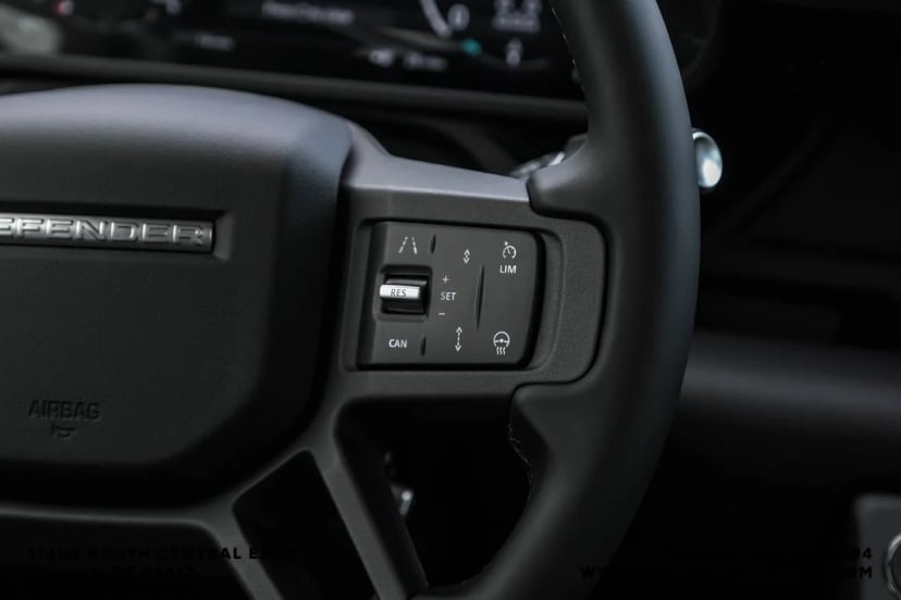 2026 Land Rover Defender 130 - Image 18