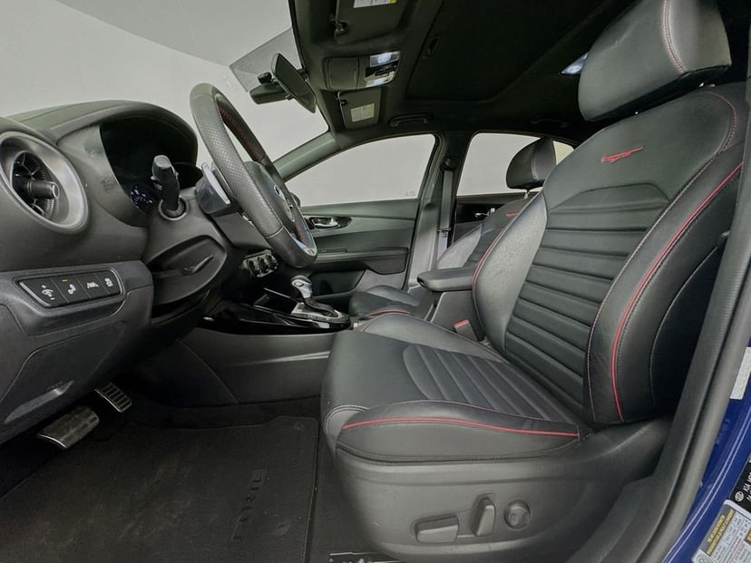 2020 Kia Forte - Image 25