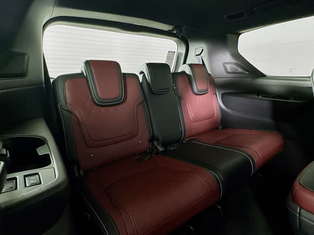 2026 INFINITI QX80 - Image 35