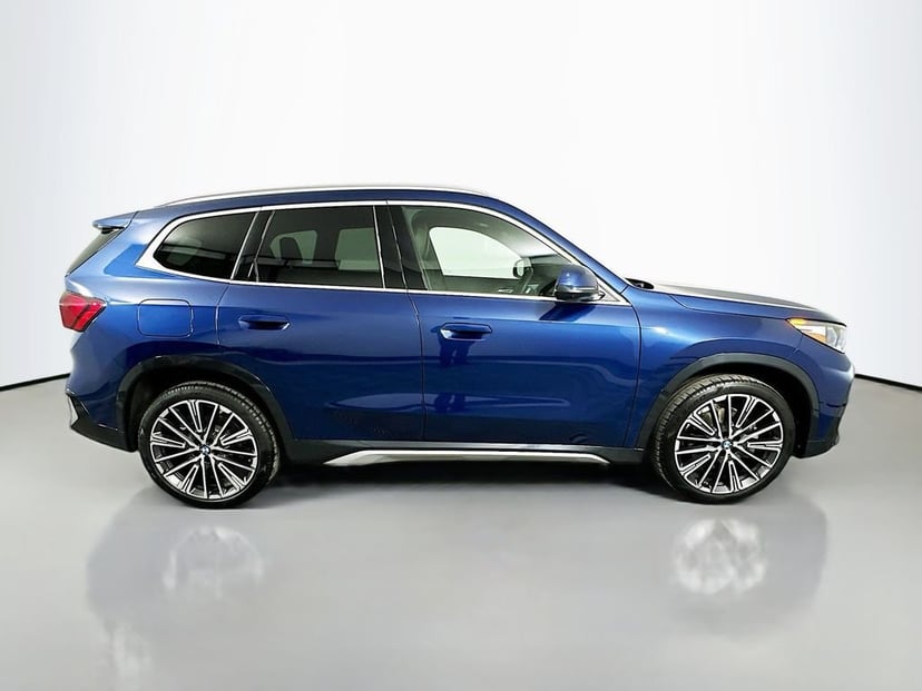 2025 BMW X1 - Image 4