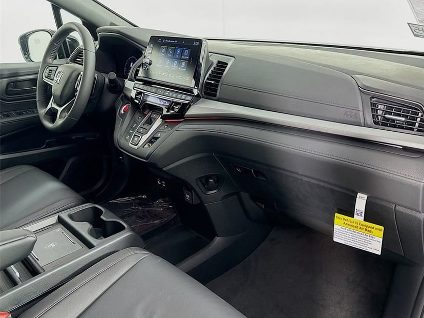 2026 Honda Odyssey - Image 41