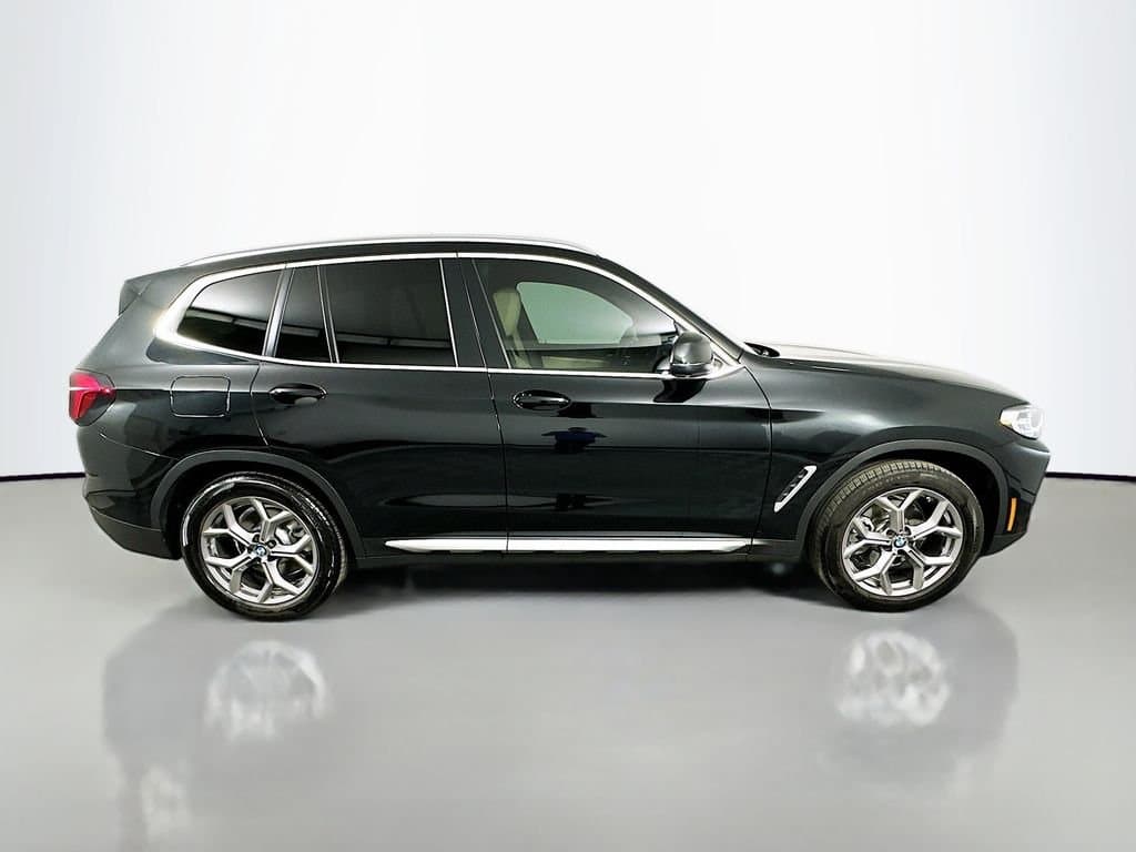 2022 BMW X3 - Image 4