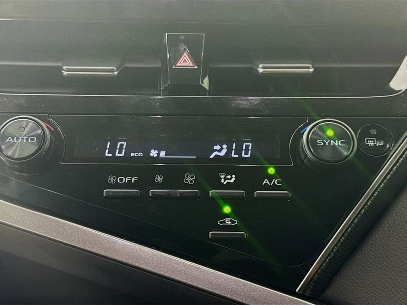 2024 Toyota Camry - Image 18