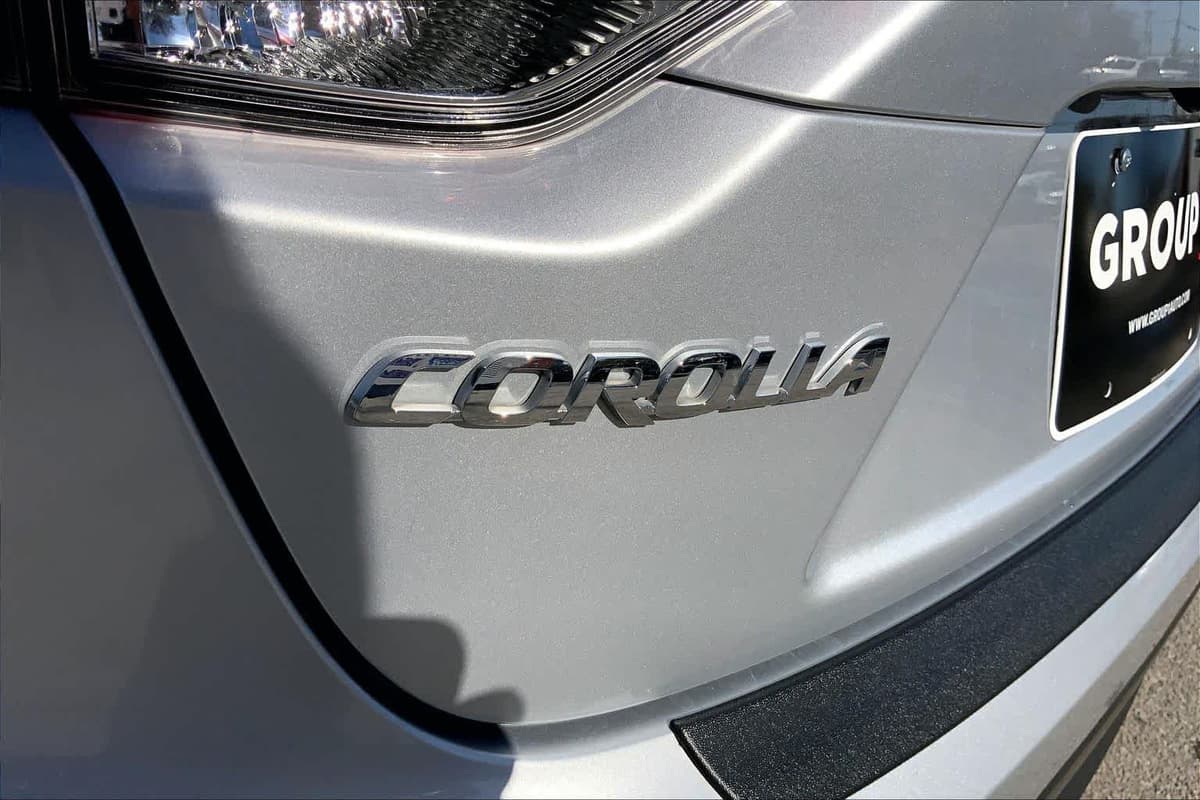 2025 Toyota Corolla - Image 29