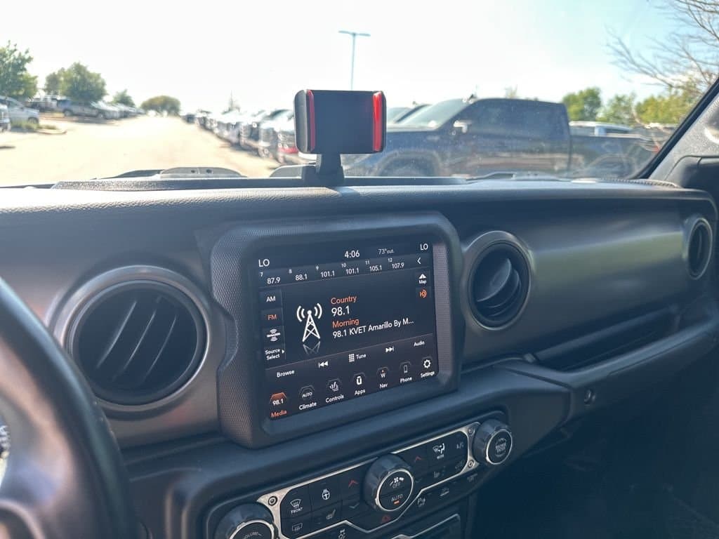 2022 Jeep Gladiator - Image 34