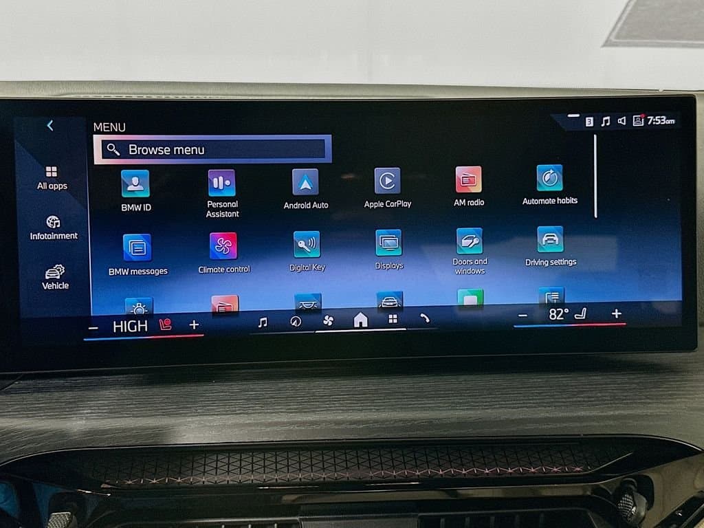 2025 BMW 4 Series - Image 15