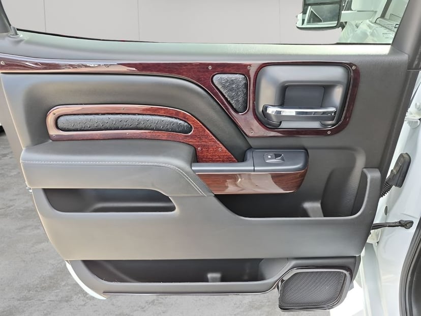 2016 Chevrolet Silverado 3500HD - Image 18
