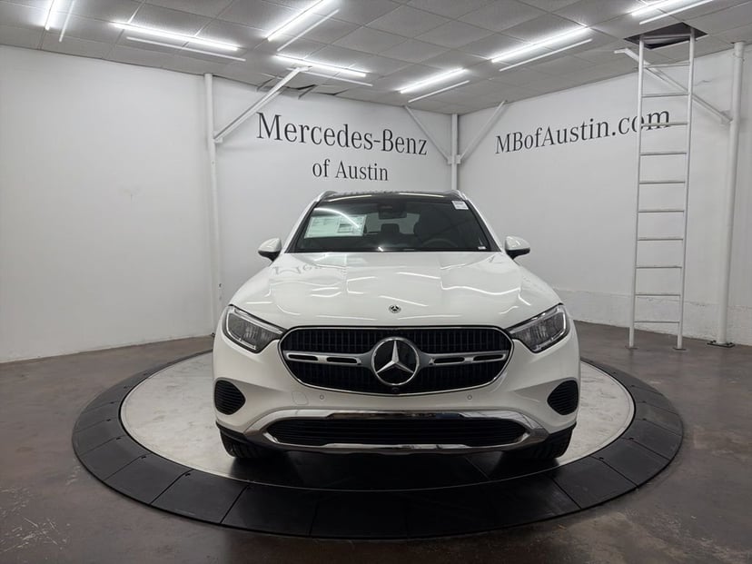 2026 Mercedes-Benz GLC - Image 2
