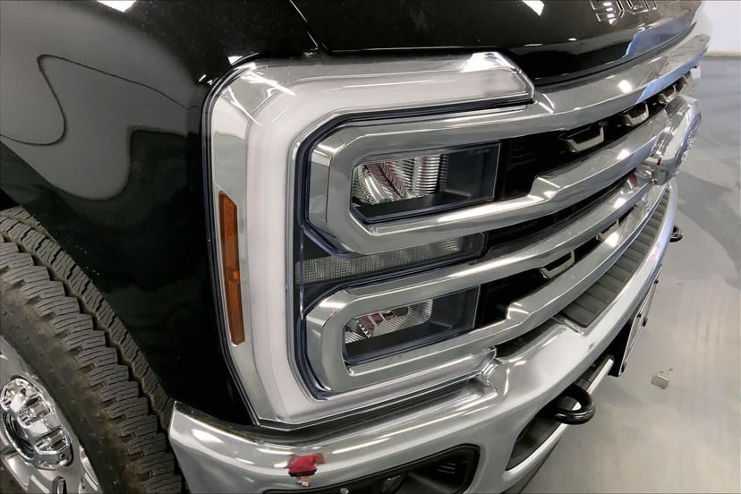 2026 Ford Super Duty - Image 13
