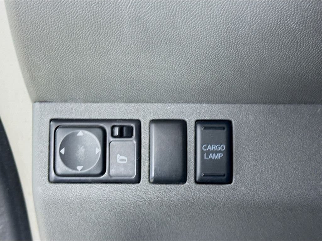 2015 NISSAN Frontier - Image 12