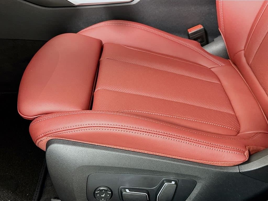 2026 BMW 3 Series - Image 21