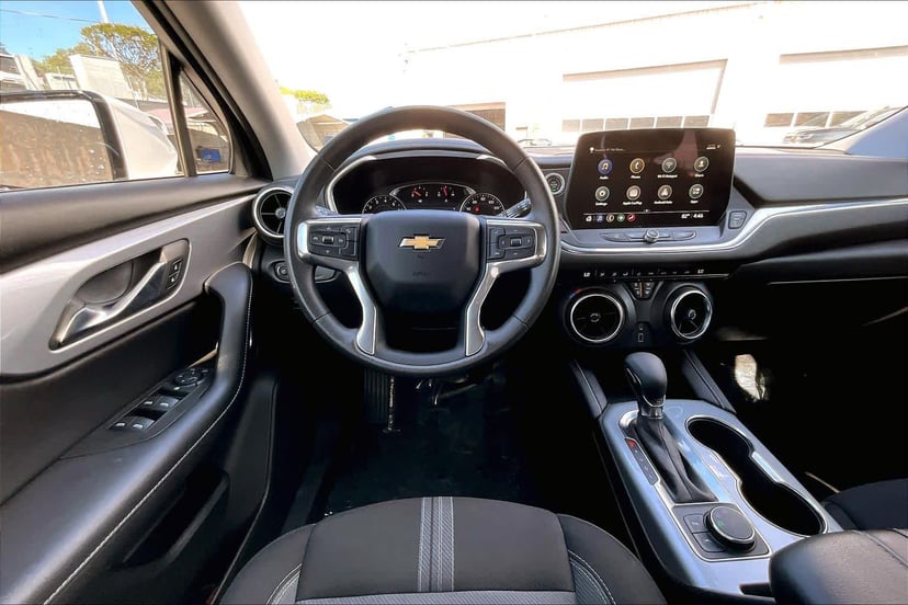 2023 Chevrolet Blazer - Image 8