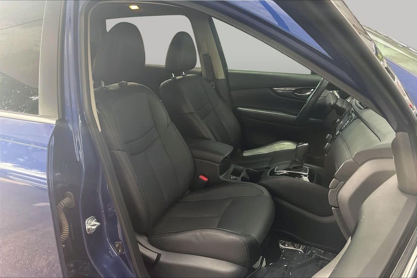 2017 Nissan Rogue - Image 9