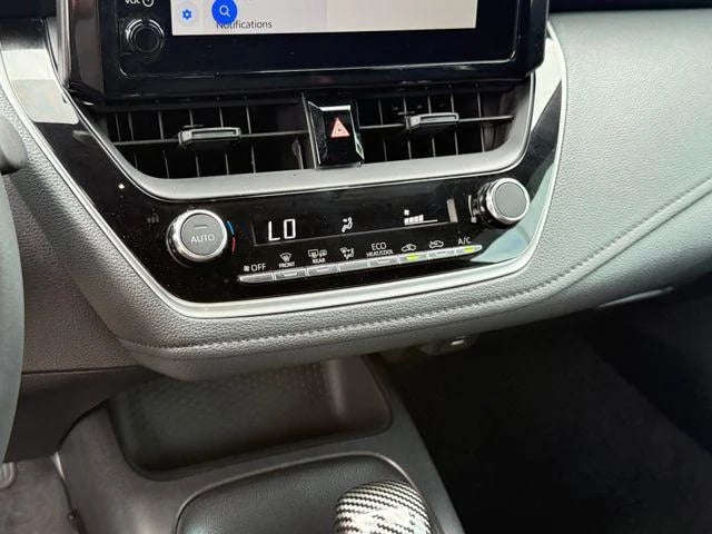 2025 Toyota Corolla - Image 46