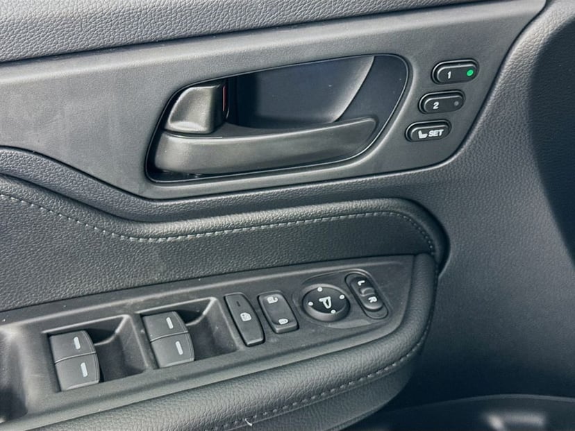 2026 Honda Odyssey - Image 25