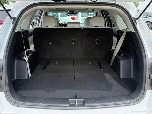 2023 Kia Sorento - Image 30