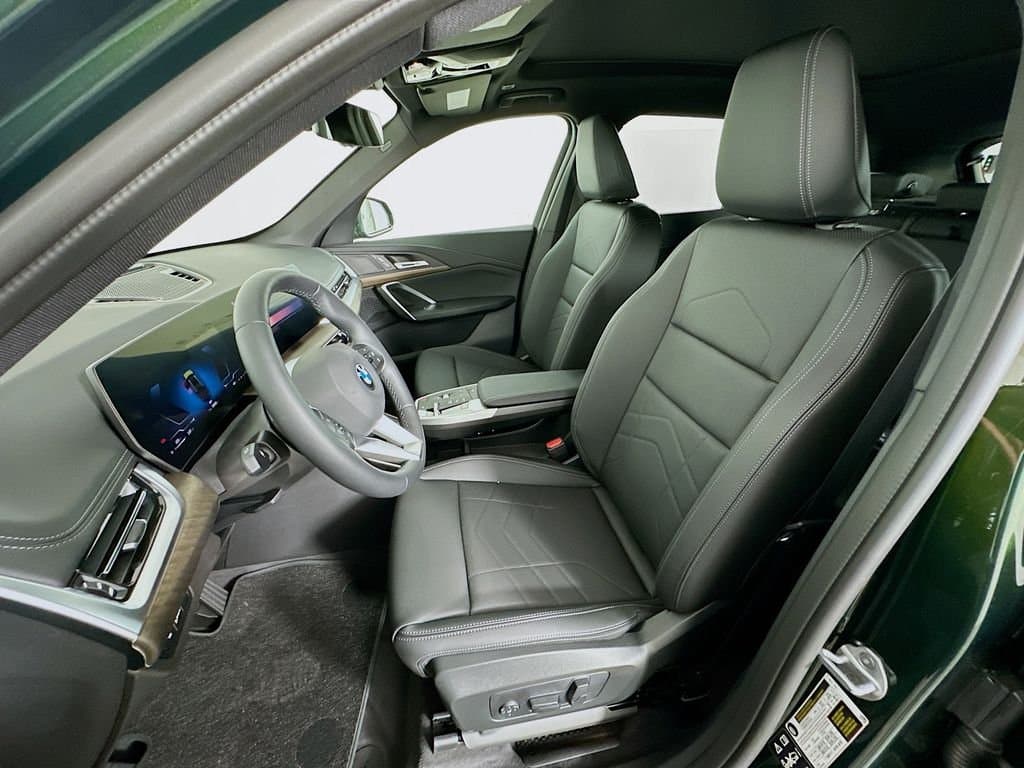 2025 BMW X1 - Image 16