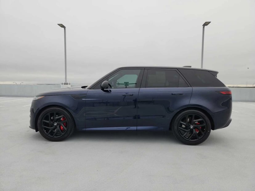 2023 Land Rover Range Rover Sport - Image 4