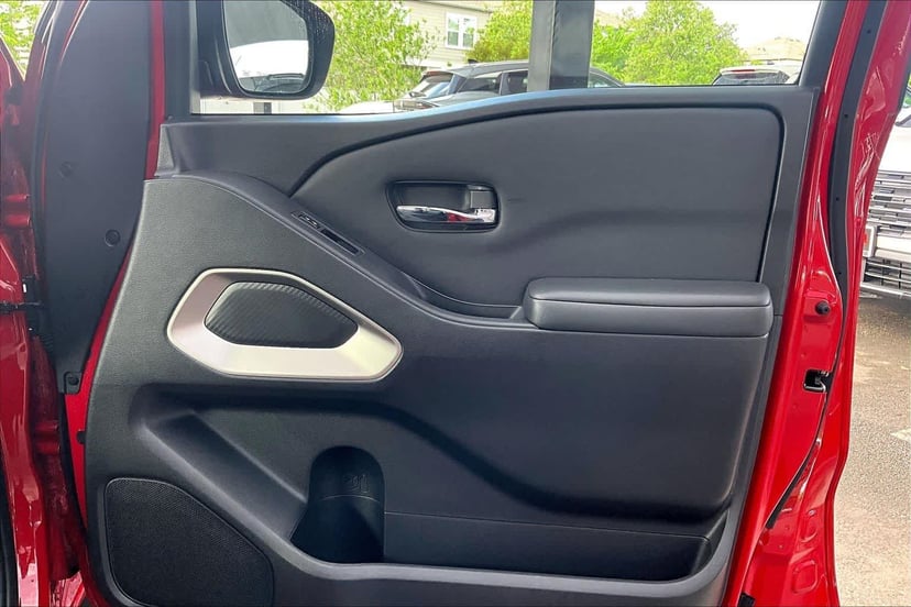 2022 Nissan Frontier - Image 22