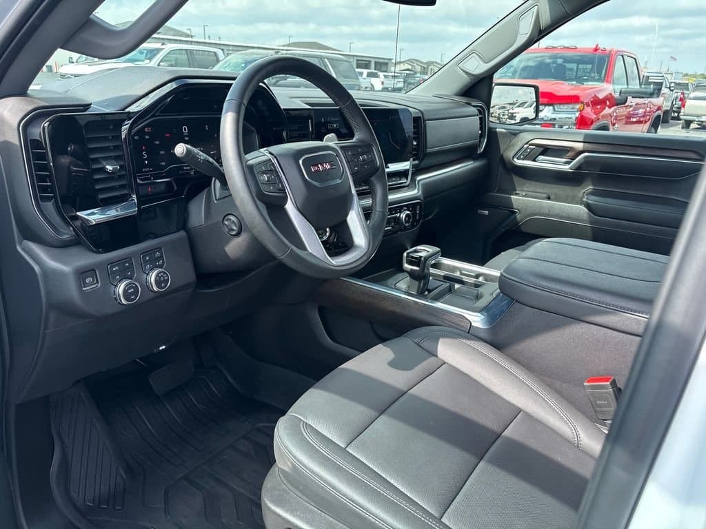 2024 GMC Sierra 1500 - Image 7