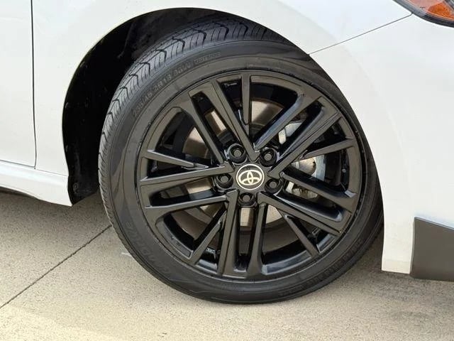 2025 Toyota Camry - Image 2