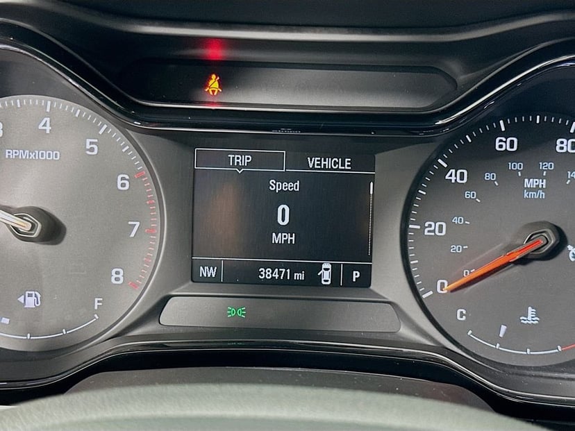 2025 Chevrolet Trax - Image 12