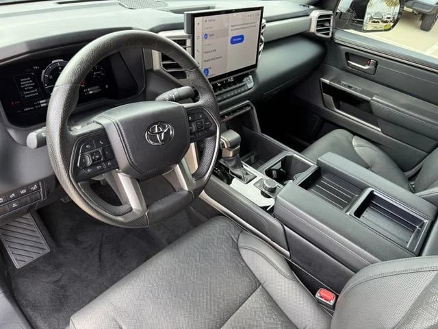 2025 Toyota Tundra - Image 10