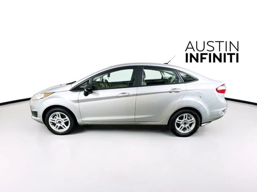 2017 Ford Fiesta - Image 4