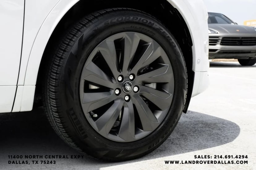 2025 Land Rover Discovery Sport - Image 49