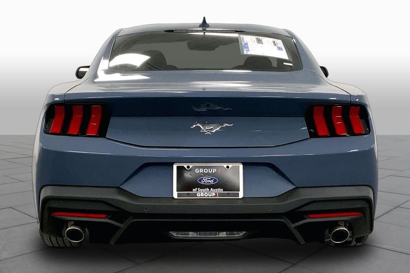 2026 Ford Mustang - Image 4