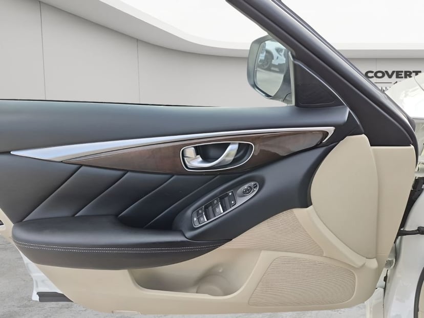 2019 Infiniti Q50 - Image 26