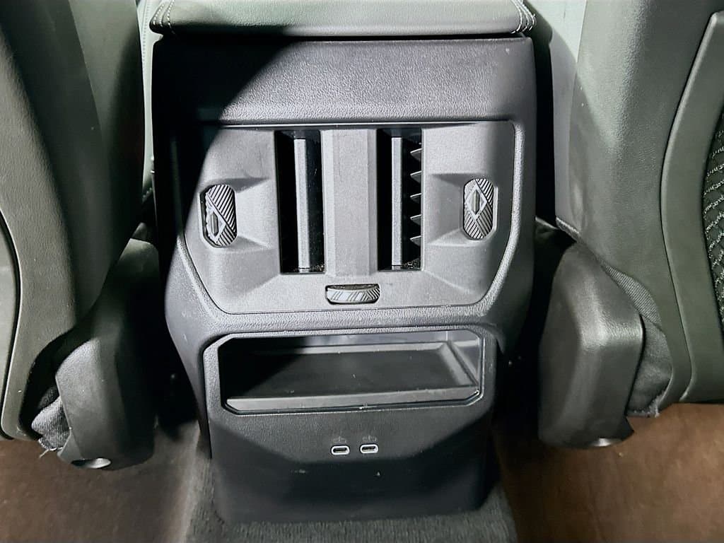 2025 BMW X3 - Image 24