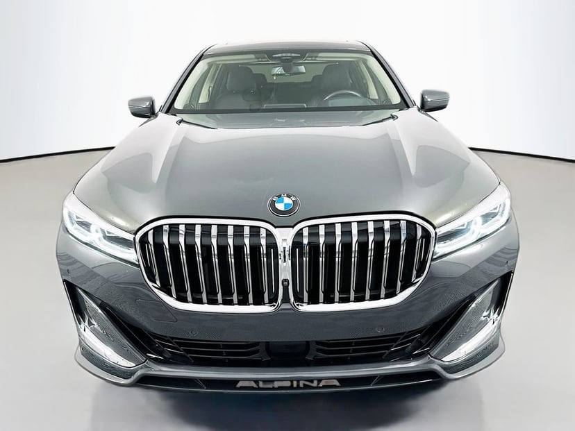 2021 BMW 7 Series - Image 2