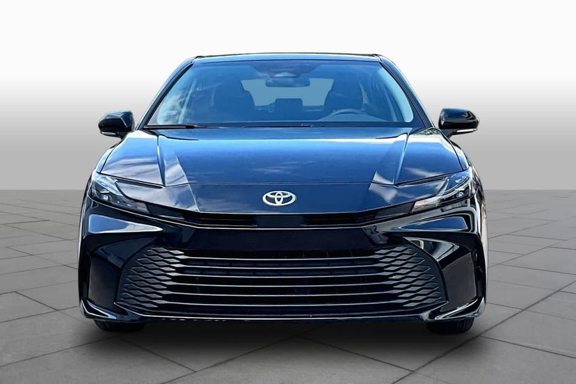2026 Toyota Camry - Image 4
