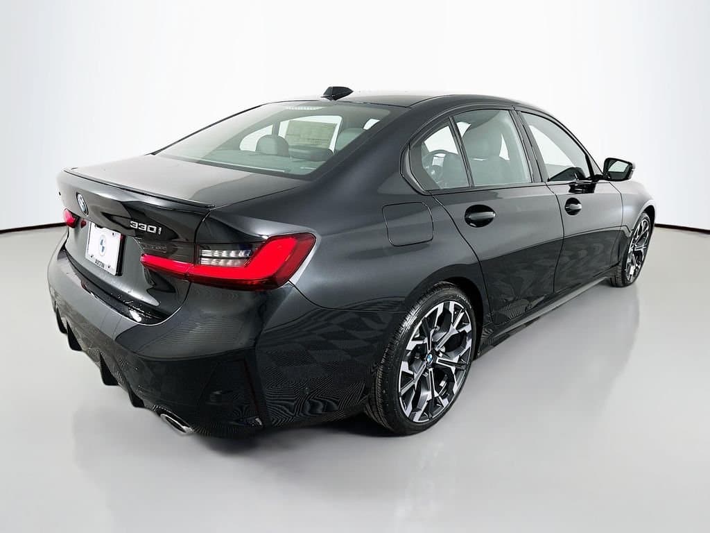 2026 BMW 3 Series - Image 5