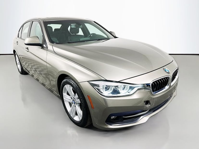 2016 BMW 3 Series - Image 3